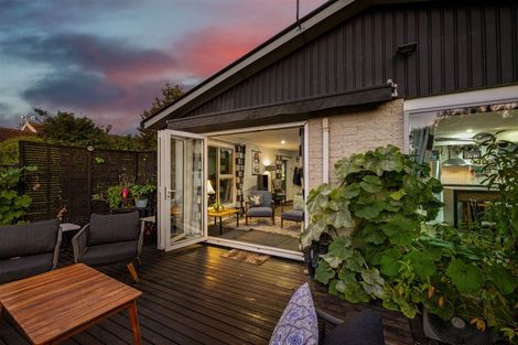 Photo of property in 63 Grahams Road, Burnside, Christchurch, 8041