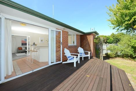 Photo of property in 76 Greendale Avenue, Avonhead, Christchurch, 8042