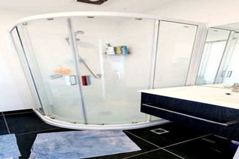 Photo of property in 15/62 Spenmoor Street, Newlands, Wellington, 6037