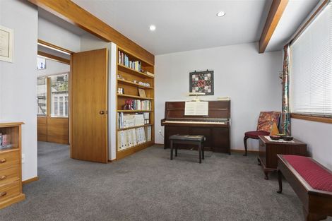 Photo of property in 6 Stevenson Way, Cockle Bay, Auckland, 2014