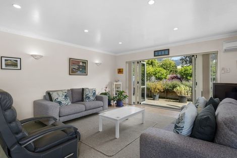 Photo of property in 15 Blackman Avenue, Sawyers Bay, Port Chalmers, 9023