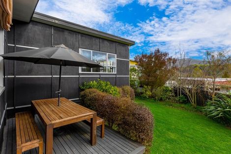 Photo of property in 102a Milton Terrace, Picton, 7220