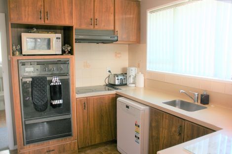 Photo of property in 10 Kinmont Crescent, Kinmont Park, Mosgiel, 9024