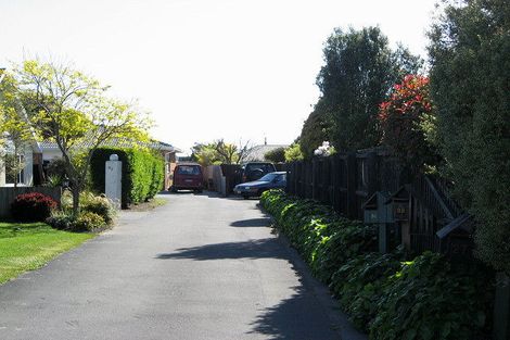 Photo of property in 27 Creese Place, Redwood, Christchurch, 8051