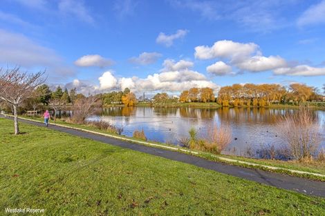 Photo of property in 1 Campion Place, Halswell, Christchurch, 8025