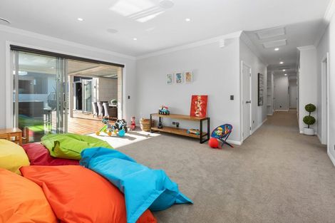 Photo of property in 19 Mike Smith Drive, Cambridge, 3434