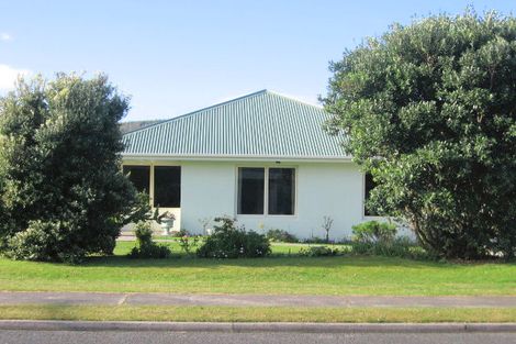 Photo of property in 118 Hetherington Road, Whangamata, 3620