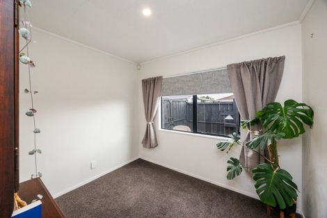 Photo of property in 2a Rutland Place, Milson, Palmerston North, 4414