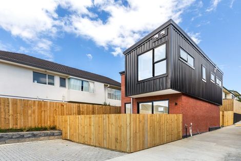 Photo of property in 24 Carnoustie Drive, Wattle Downs, Auckland, 2103