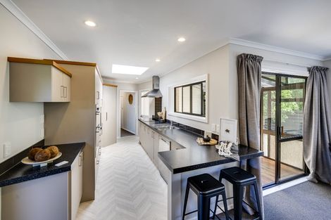 Photo of property in 23 Kent Terrace, Taradale, Napier, 4112