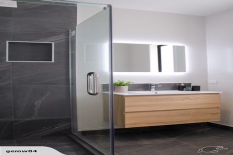 Photo of property in 19 Hoylake Place, Wattle Downs, Auckland, 2103