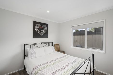 Photo of property in 30 Wallath Road, Westown, New Plymouth, 4310