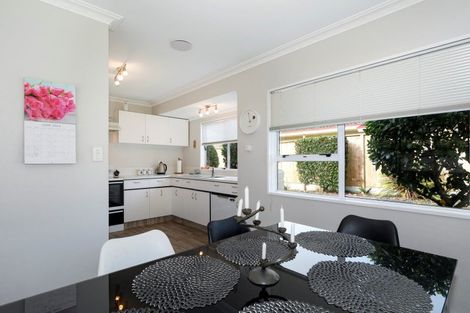 Photo of property in 5a Twelfth Avenue, Tauranga South, Tauranga, 3112