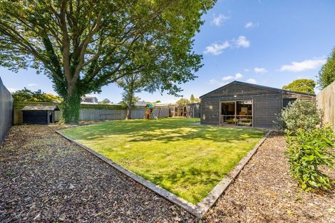 Photo of property in 32 Cridland Street West, Kaiapoi, 7630