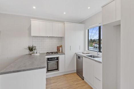 Photo of property in 60 Te Napi Drive, Takanini, 2112