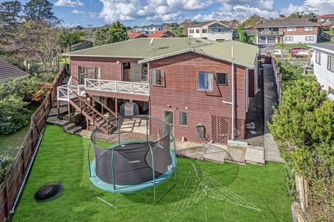 Photo of property in 13 Glenshee Place, Highland Park, Auckland, 2010