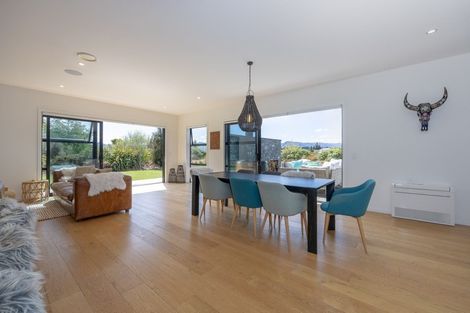 Photo of property in 22 Old Racecourse Road, Albert Town, Wanaka, 9305