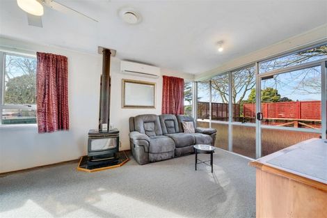 Photo of property in 7 Lipton Grove, Opaheke, Papakura, 2113