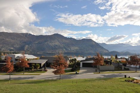 Photo of property in 54 Forest Heights, Wanaka, 9305