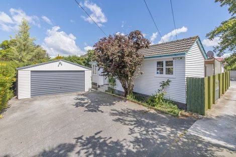 Photo of property in 11 Hollyford Avenue, Bryndwr, Christchurch, 8053