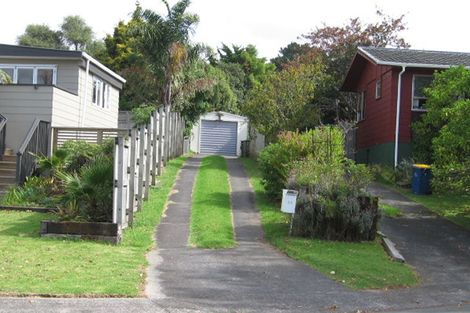 Photo of property in 28 Pipitea Place, Massey, Auckland, 0614