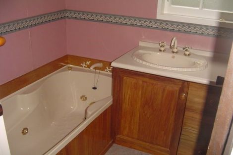 Photo of property in 21 Hicks Close, Whitby, Porirua, 5024