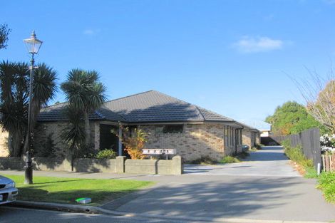 Photo of property in 16a Defoe Place, Waltham, Christchurch, 8023