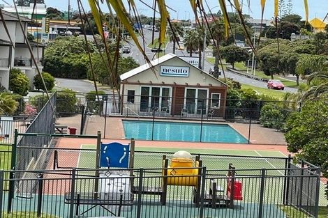 Photo of property in 2/25 Opito Way, East Tamaki, Auckland, 2013