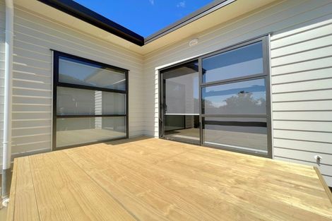 Photo of property in 2u2 Searancke Place, Fairfield, Hamilton, 3214
