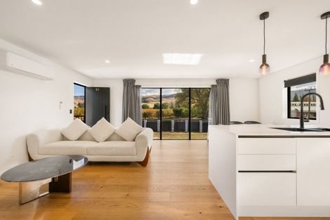 Photo of property in 43 Shortcut Road, Cromwell, 9310