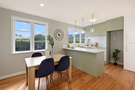 Photo of property in 13 Stokes Avenue, Te Atatu Peninsula, Auckland, 0610