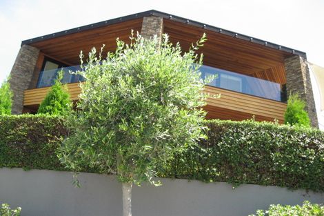 Photo of property in 11 Egnot Heights, Redcliffs, Christchurch, 8081