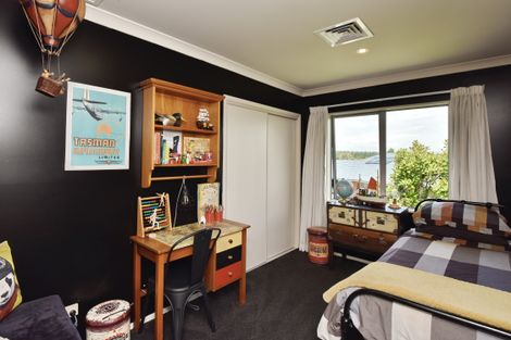 Photo of property in 20 Crombie Green, Northwood, Christchurch, 8051