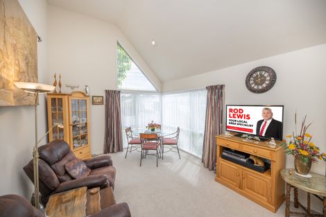 Photo of property in 46 Westgrove Avenue, Avonhead, Christchurch, 8042