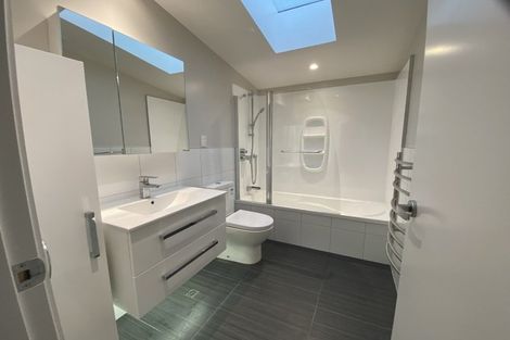 Photo of property in 61u5 Black Rock Road, Newlands, Wellington, 6037