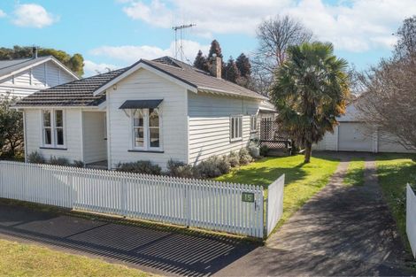 Photo of property in 15 Myrtle Street, Hamilton East, Hamilton, 3216