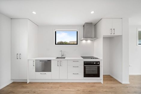 Photo of property in 2/39 Pakuranga Road, Pakuranga, Auckland, 2010