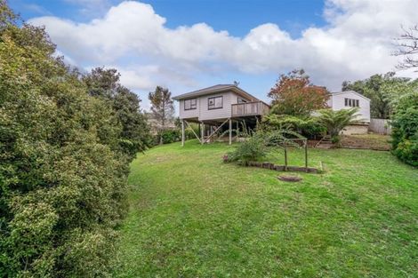 Photo of property in 8 Luxor Place, Massey, Auckland, 0614
