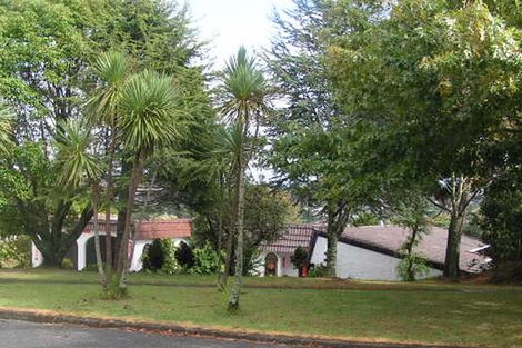 Photo of property in 12 Longwood Place, Forrest Hill, Auckland, 0620