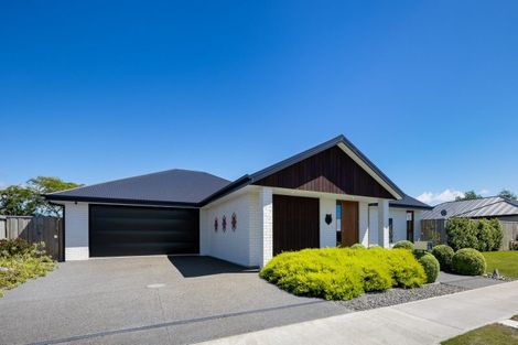 Photo of property in 2 Deans Place, Amberley, 7410