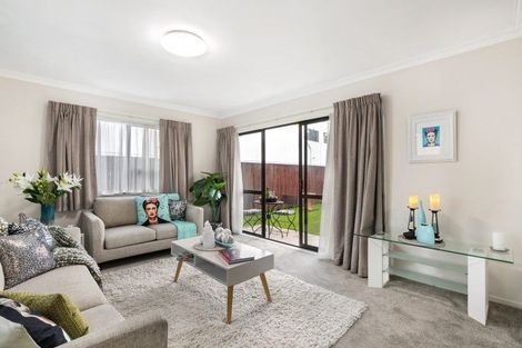 Photo of property in 2/327 Great South Road, Papakura, 2110