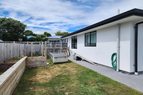 Photo of property in 63 Wairau Road, Oakura, 4314