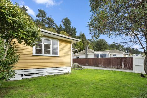 Photo of property in 80 Hine Road, Wainuiomata, Lower Hutt, 5014