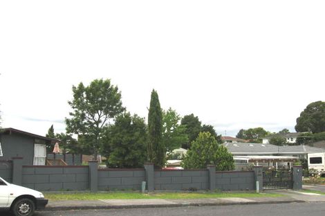 Photo of property in 23 Flaxdale Street, Birkdale, Auckland, 0626