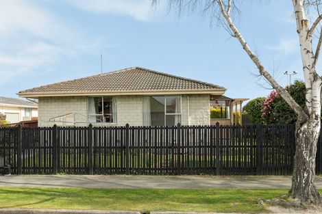 Photo of property in 39 Chipping Lane, Redwood, Christchurch, 8051