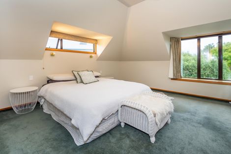 Photo of property in 33 O'connor Place, Burnside, Christchurch, 8053