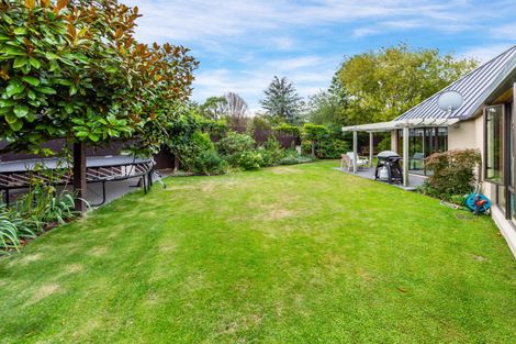 Photo of property in 33 O'connor Place, Burnside, Christchurch, 8053