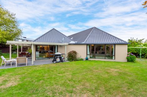 Photo of property in 33 O'connor Place, Burnside, Christchurch, 8053