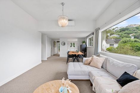 Photo of property in 15 Clyde Street, Island Bay, Wellington, 6023