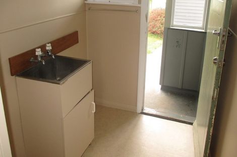 Photo of property in 5 Douglas Crescent, Fairfield, Hamilton, 3214